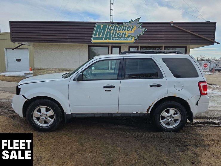 2011-ford-escape-image-6