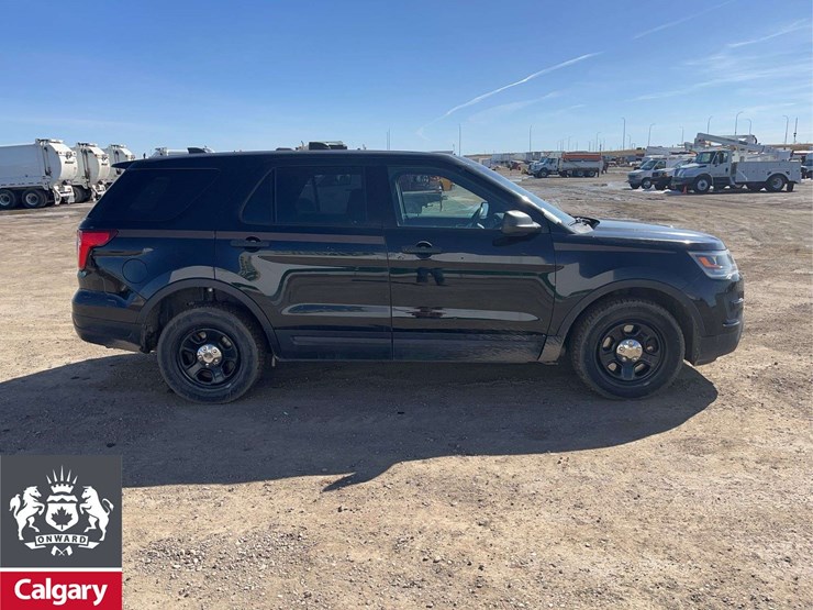 2018-ford-explorer-image-6