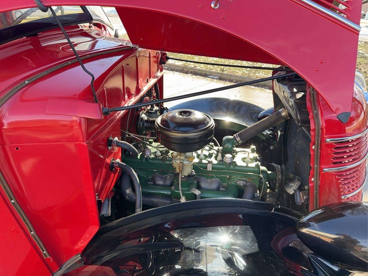 1937-international-d2-panel-truck-image-67