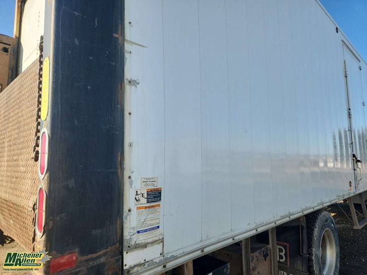 2011-peterbilt-337-image-49