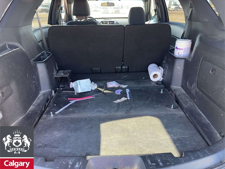 2018-ford-explorer-image-19