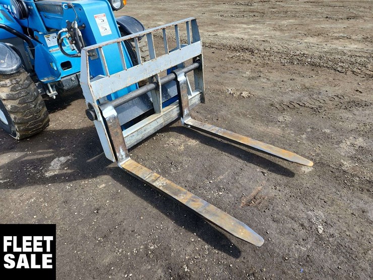 2010-genie-gth5519-image-14