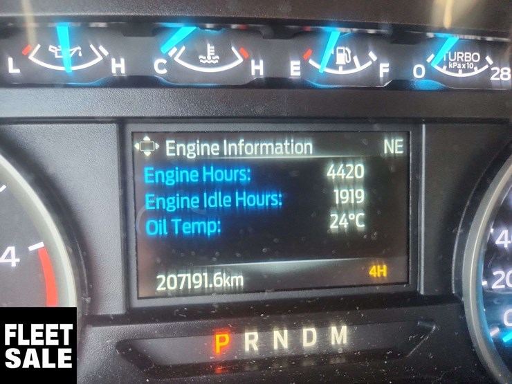 2022-ford-f350-image-25