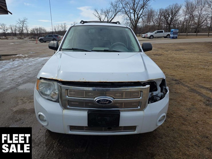 2011-ford-escape-image-9