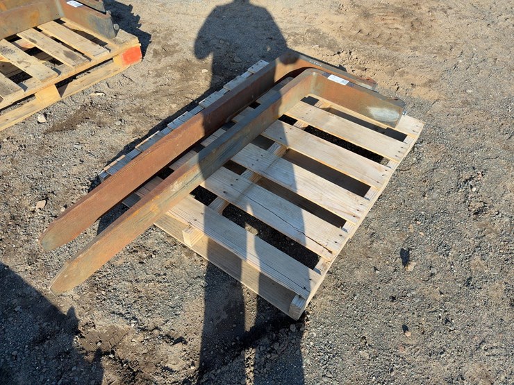 (2)-60"-forks-image-2