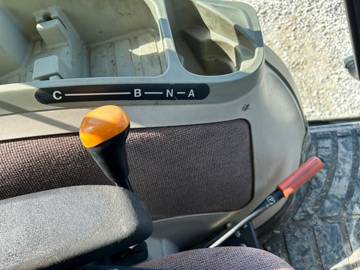 john-deere-4720-image-29