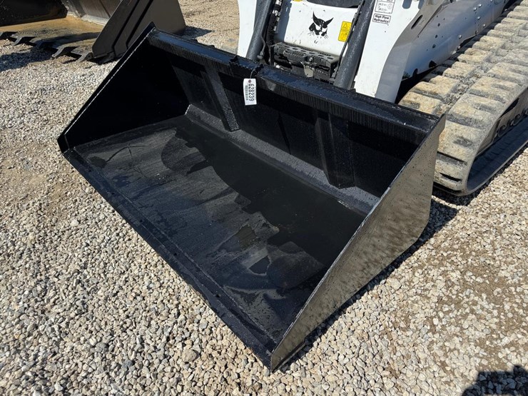 wildcat-78"-skid-steer-high-capacity-bucket-image-1