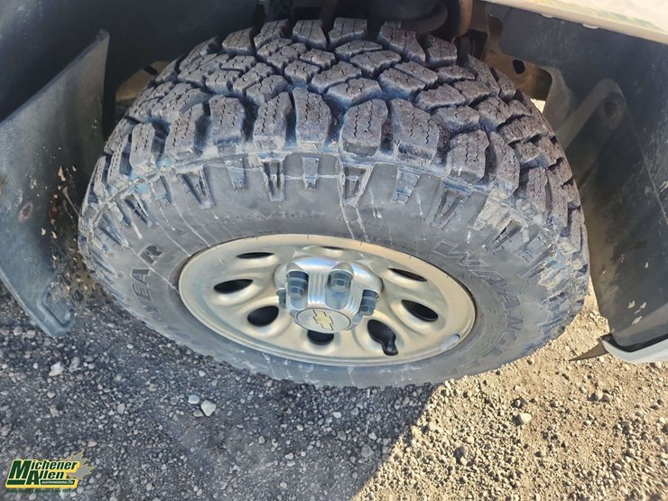 2010-chevrolet-silverado-1500-image-13