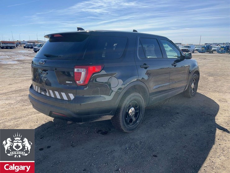 2018-ford-explorer-image-5