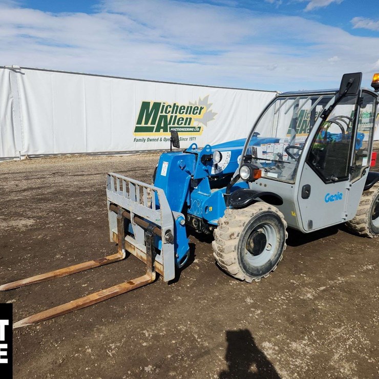 2010 GENIE GTH5519