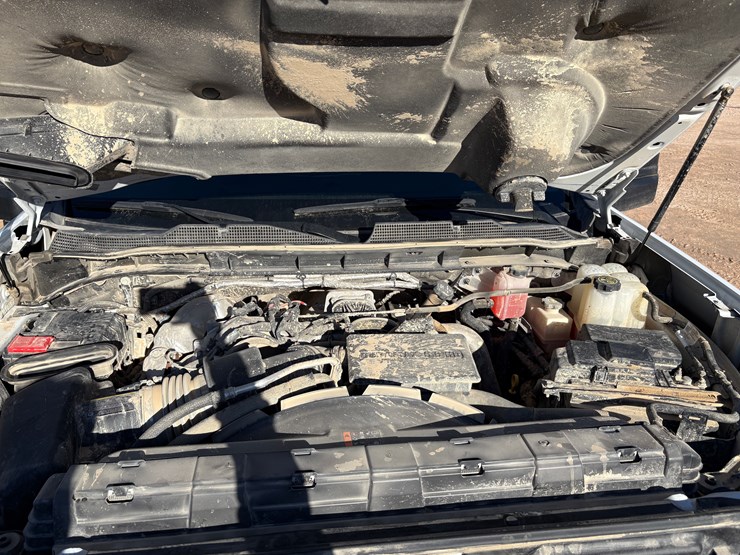 2024-chevrolet-silverado-3500hd-image-14