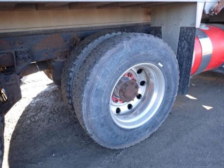 2013-kenworth-t800-image-65