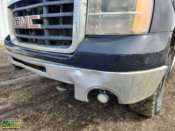 2010-gmc-sierra-2500hd-image-49