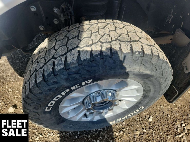 2022-ford-f350-image-11