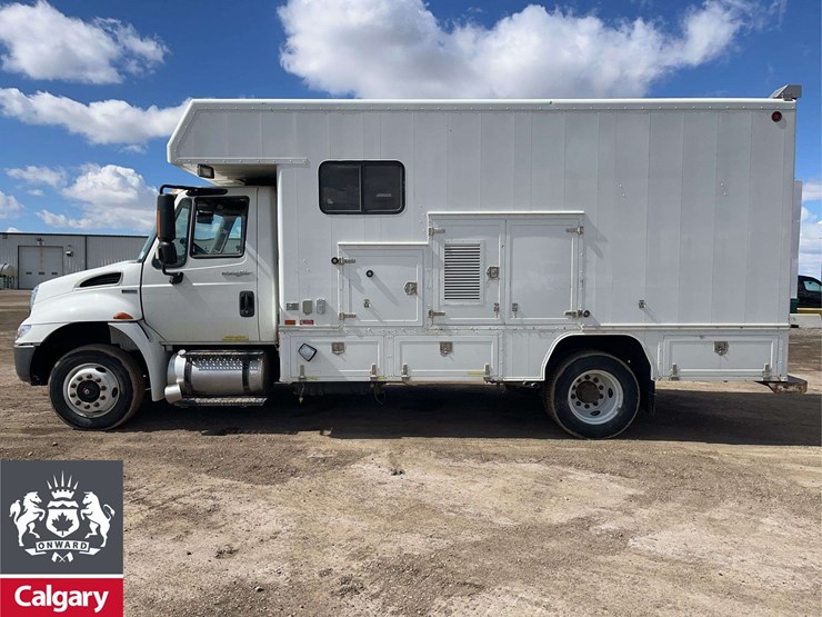 2012-international-durastar-4300-image-2