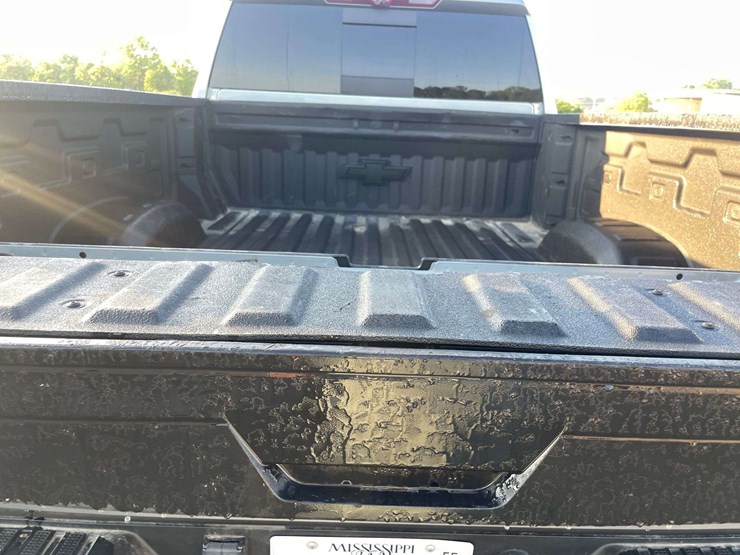 2024-chevrolet-silverado-2500-image-15