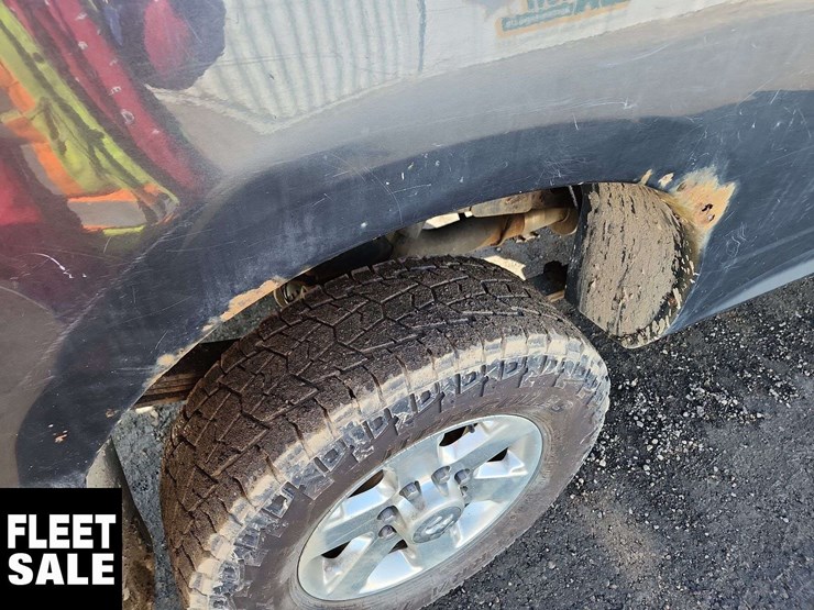 2013-dodge-3500-image-42