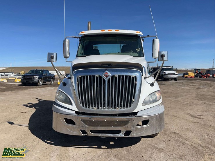 2010-international-prostar-image-8