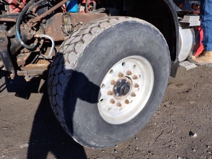 2013-kenworth-t800-image-42