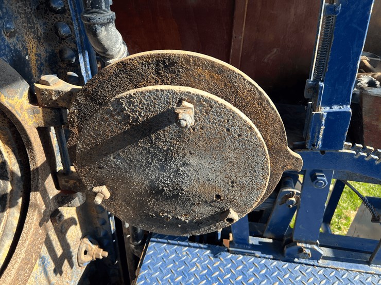 frick-steam-locomotive-with-track-image-145