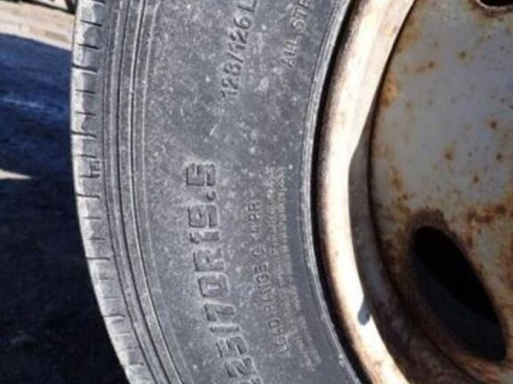 2003-ford-f550-xl-image-26