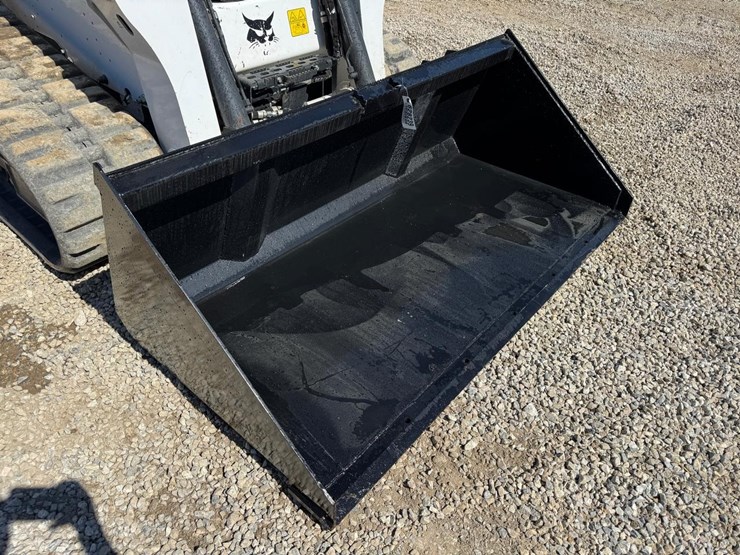 wildcat-78"-skid-steer-high-capacity-bucket-image-3
