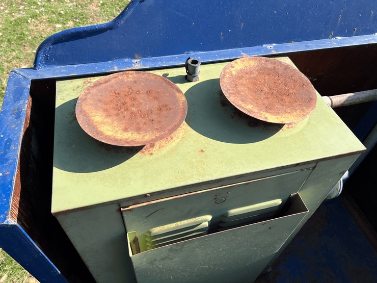 frick-steam-locomotive-with-track-image-237
