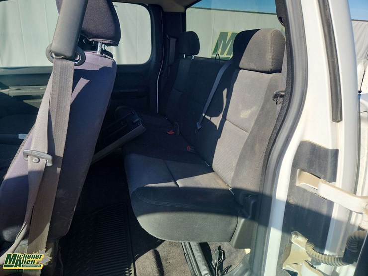 2010-chevrolet-silverado-1500-image-15