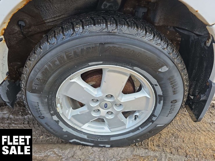 2011-ford-escape-image-15