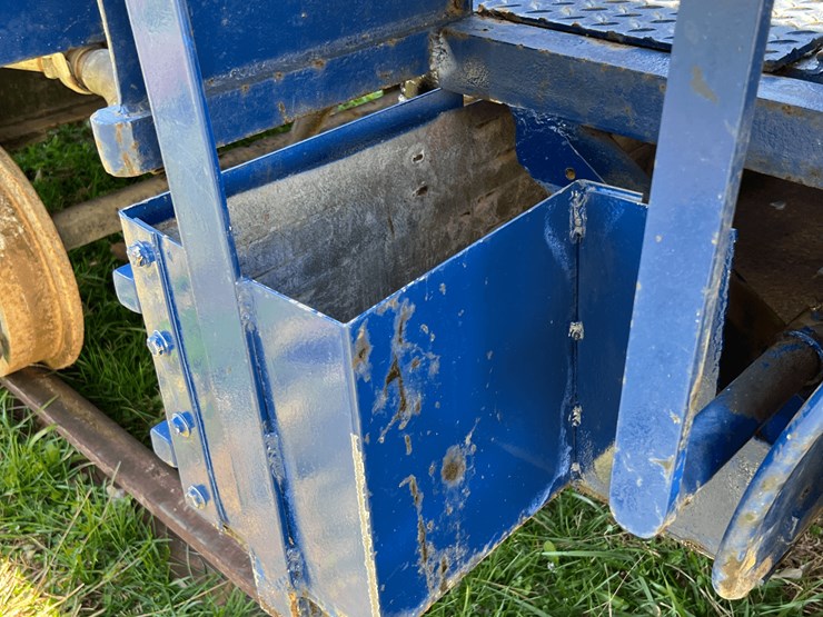 frick-steam-locomotive-with-track-image-52