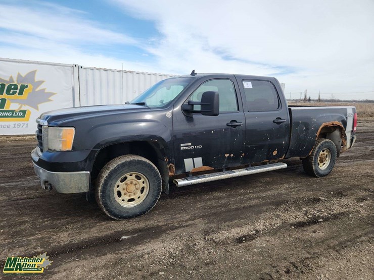 2010-gmc-sierra-2500hd-image-1