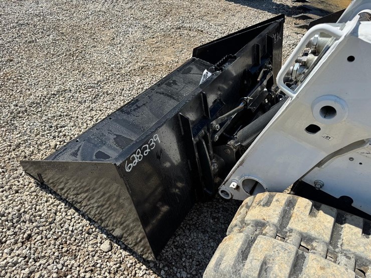 wildcat-78"-skid-steer-high-capacity-bucket-image-6