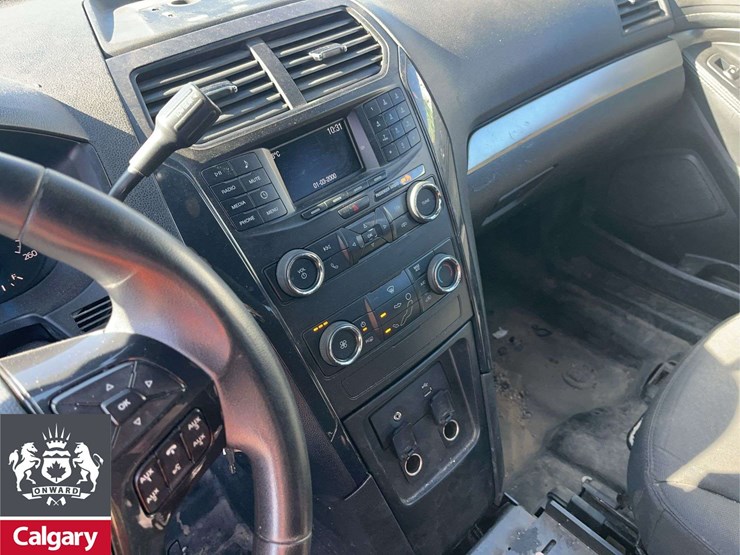 2019-ford-explorer-image-17