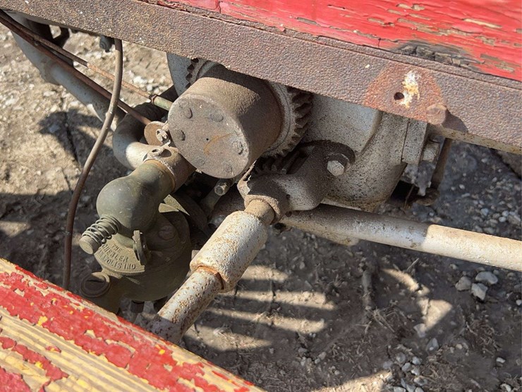 international-highwheeler-image-57