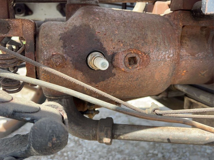 international-highwheeler---restoration-started---original-paint-bed-image-16