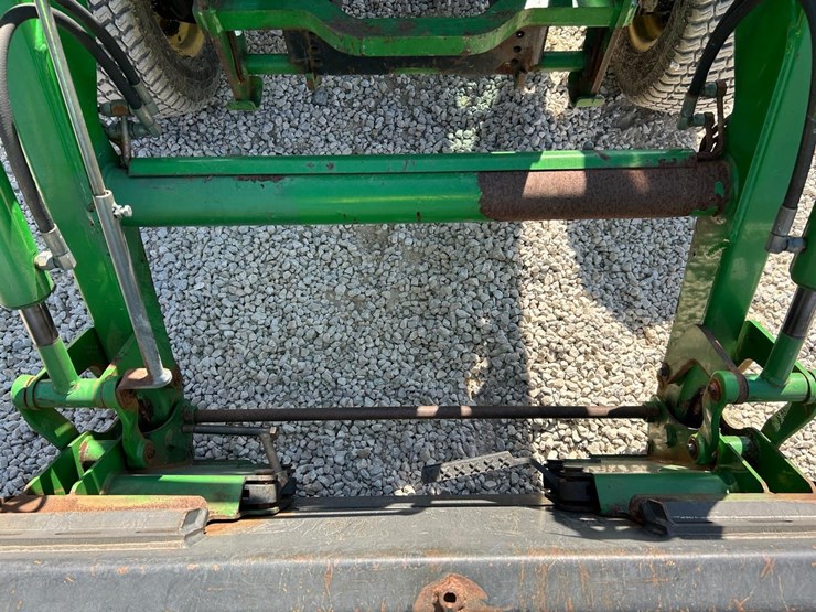 john-deere-4720-image-10