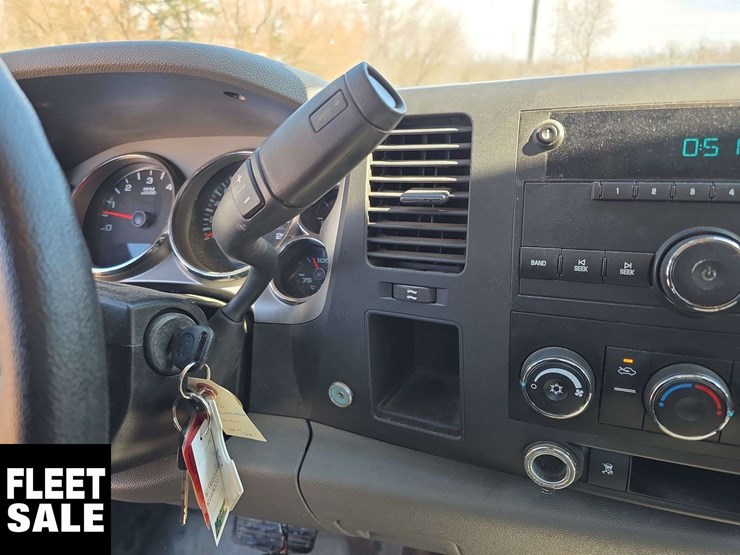 2010-chevrolet-silverado-2500hd-image-23