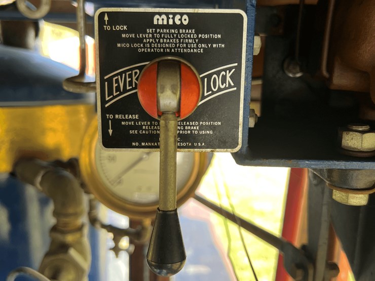 frick-steam-locomotive-with-track-image-120