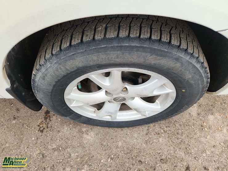 2013-nissan-rogue-image-13