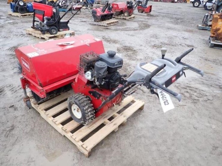 toro-power-broom-36-in.-walk-behind-rotary-broom-image-6