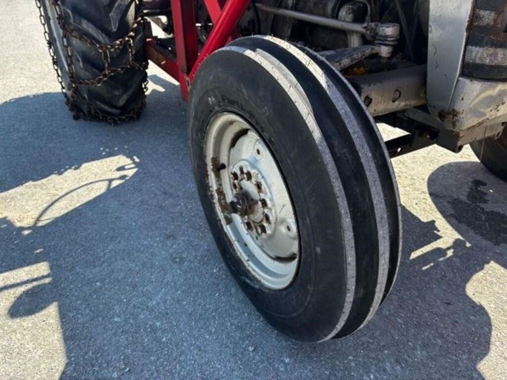 massey-ferguson-135-image-48