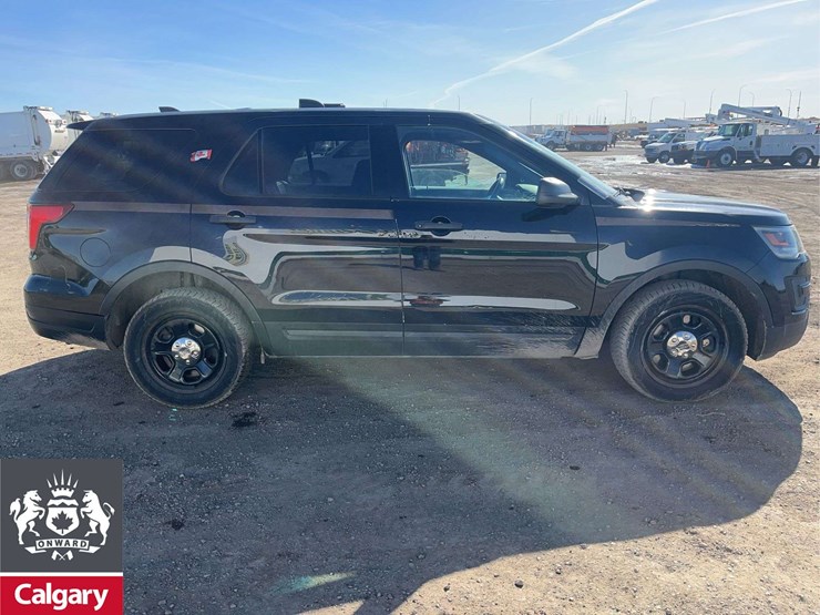 2018-ford-explorer-image-6