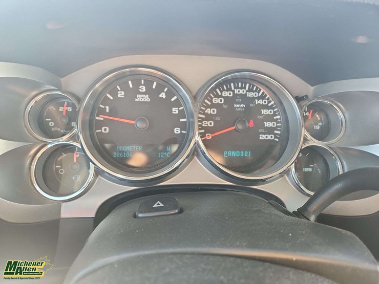 2010-chevrolet-silverado-1500-image-19