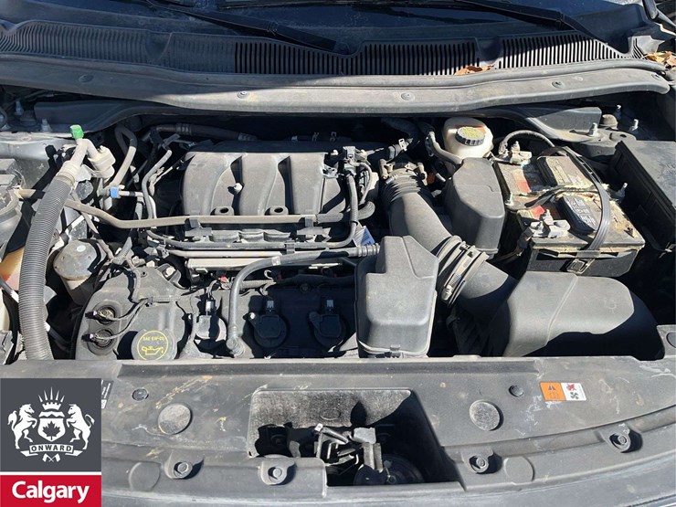 2018-ford-explorer-image-23