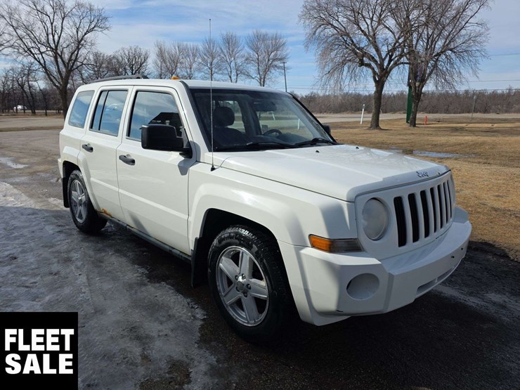 2010-jeep-patriot-image-2