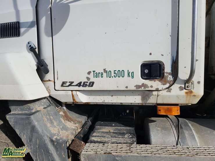 2001-mack-ch613-image-27