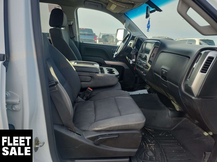 2019-chevrolet-silverado-3500hd-image-17