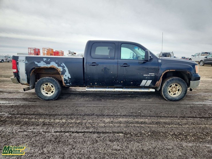 2010-gmc-sierra-2500hd-image-6