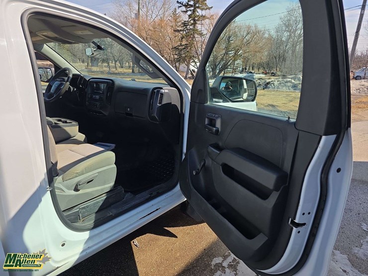 2014-chevrolet-silverado-1500-image-22