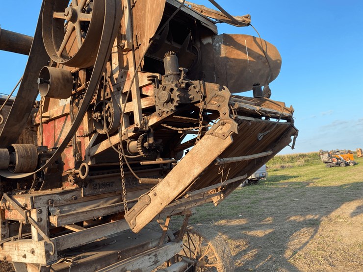1911-russell-36-x-60-wood-threshing-machine-image-11